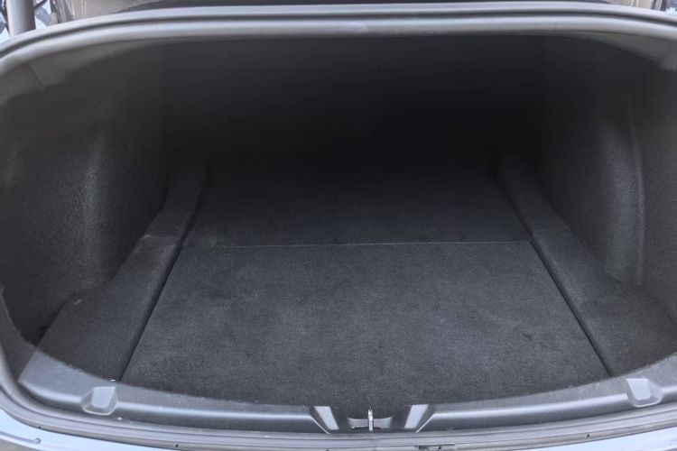 特斯拉 Model 3 2021款 标准续航后驱升级版中控内饰7007