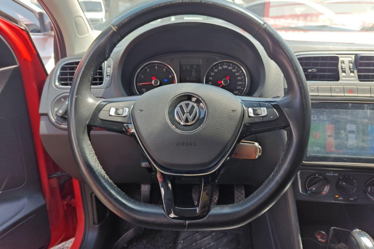 大众 Polo 2016款 1.6L 自动舒适型中控内饰7002