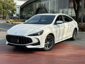 名爵 MG5 2025款 180DVVT 全球豪华版