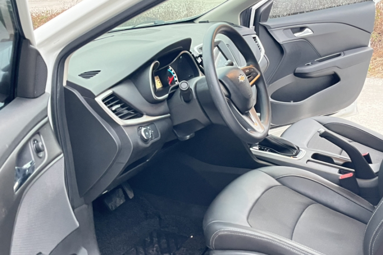 雪佛兰 科沃兹 2016款 1.5L 自动欣悦版中控内饰7001