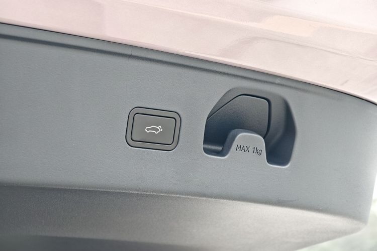 领克Z20 2025款 530km 后驱Max中控内饰7013