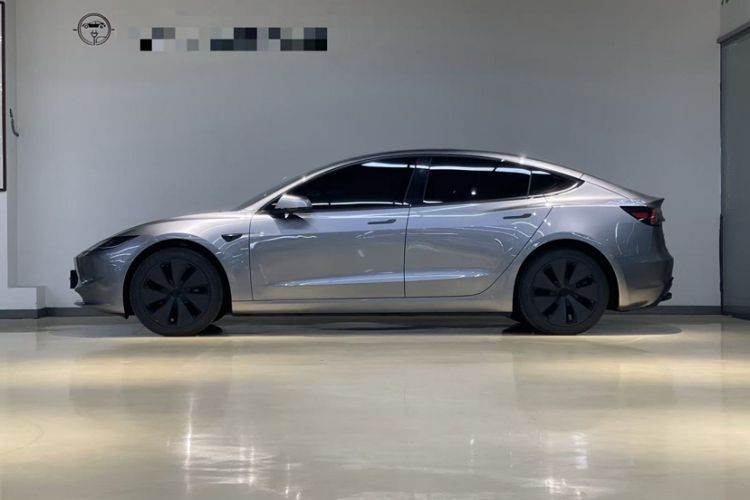 特斯拉 Model 3 2025款 后轮驱动版车身外观6003