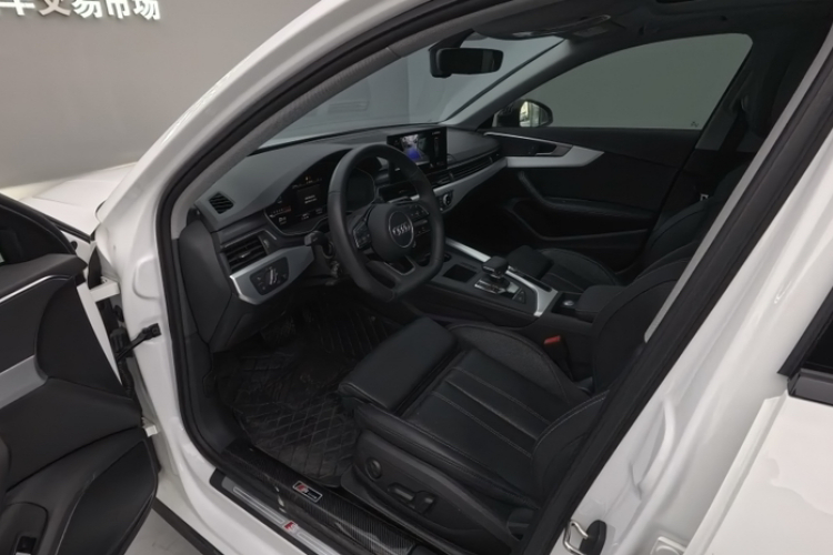 奥迪A4L 2022款 40 TFSI 豪华动感型局部细节19
