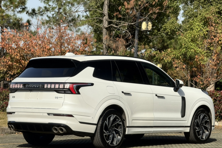 领克09 2021款 2.0T Halo 六座车身外观6005