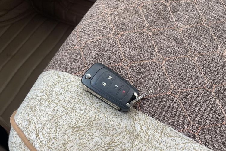 别克GL8 2017款 25S 舒适型 国V中控内饰7004