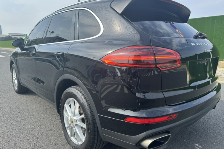 保时捷 2015款 Cayenne 3.0T车身外观6004