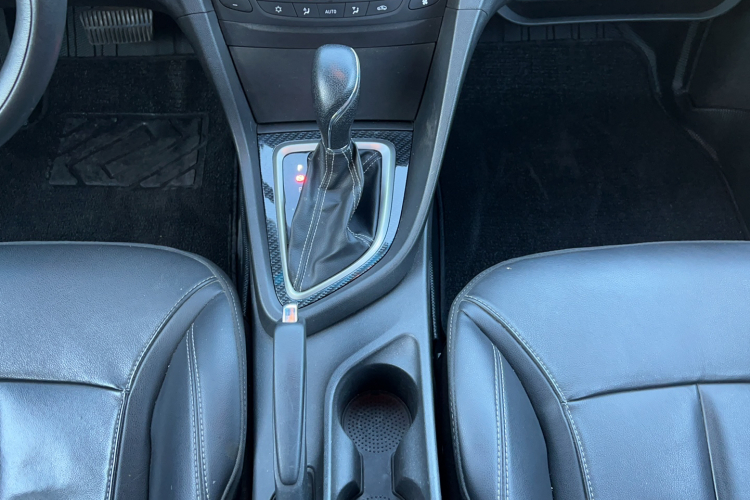 别克 英朗 2015款 15N 自动豪华型局部细节18