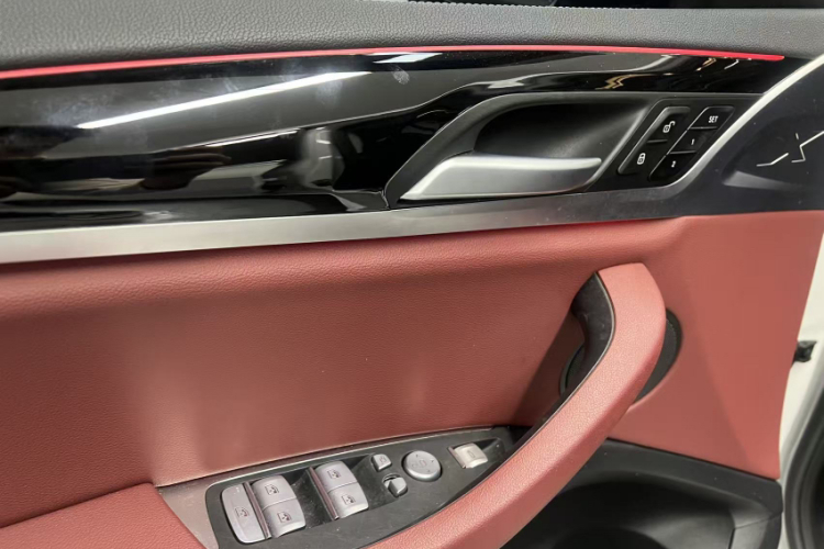 宝马X3 2022款 改款 xDrive25i M运动套装中控内饰7006