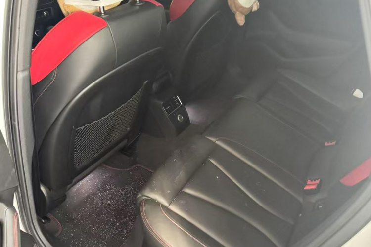 奥迪S3 2019款 S3 2.0T Limousine中控内饰7003