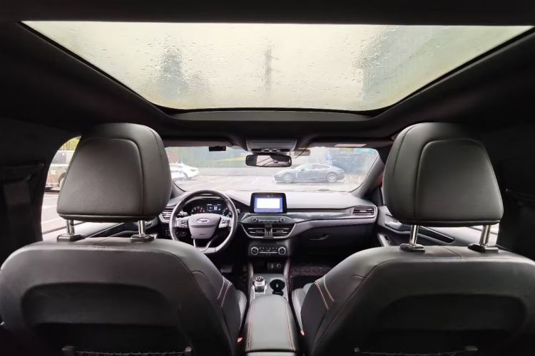 福特 福克斯 2020款 三厢 EcoBoost 180 自动ST Line局部细节22