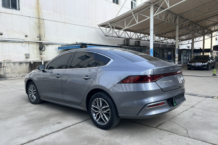 比亚迪 秦PLUS 2023款 冠军版 EV 420KM超越型车身外观6001