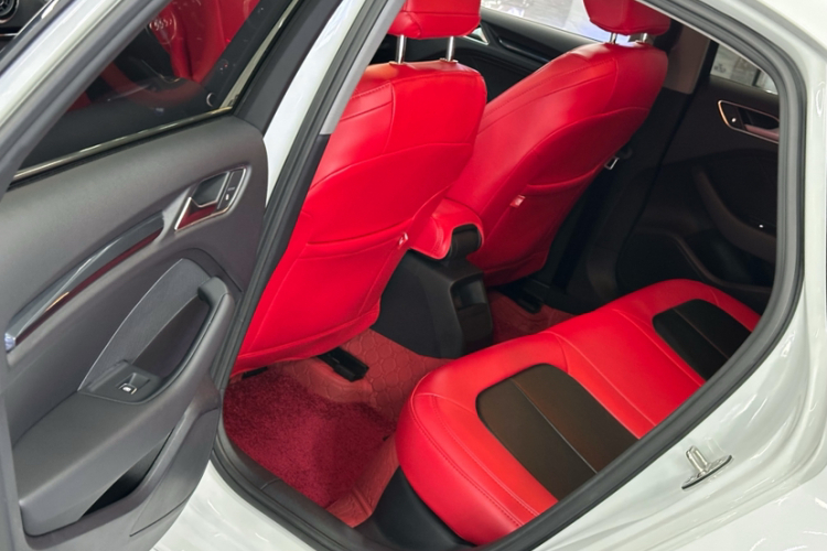 奥迪A3 2020款 Limousine 35 TFSI 时尚型 国VI中控内饰7012