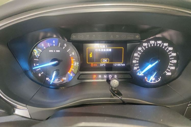 福特 蒙迪欧 2017款 EcoBoost 180 时尚型中控内饰15