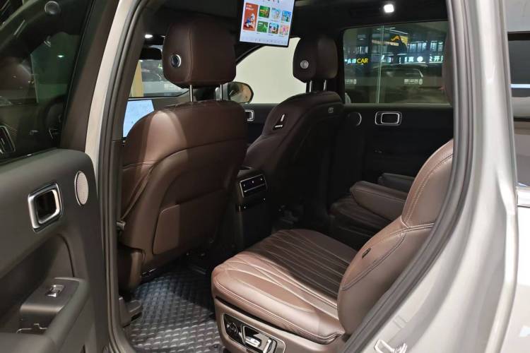 理想汽车 理想L9 2023款 Pro中控内饰7001