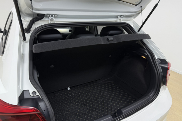 大众 Polo 2021款 Plus 1.5L 自动炫彩科技版局部细节23