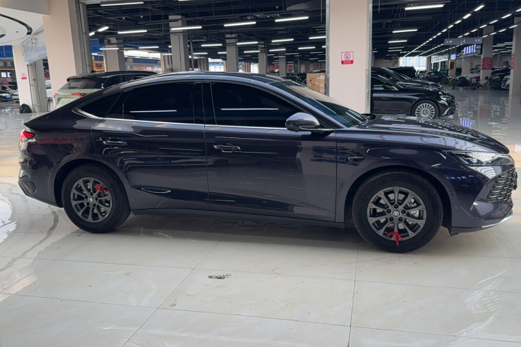 比亚迪 秦L 2025款 DM-i 智驾版 80KM领先型车身外观6002