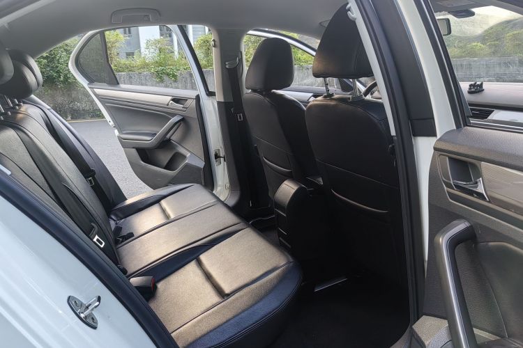 大众 宝来 2018款 1.5L 自动时尚型中控内饰7004