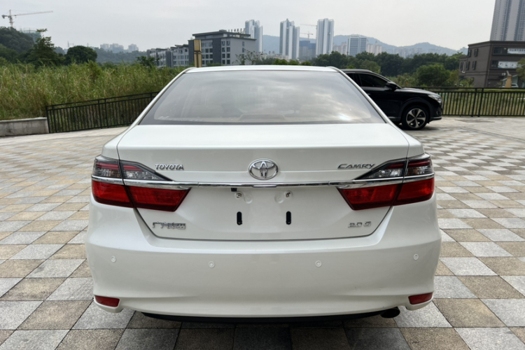 丰田 凯美瑞 2015款 2.0G 领先版车身外观6004