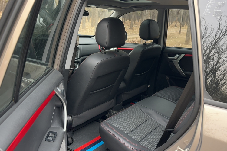 奇瑞 瑞虎3 2016款 1.6L 手动智尚版中控内饰7002