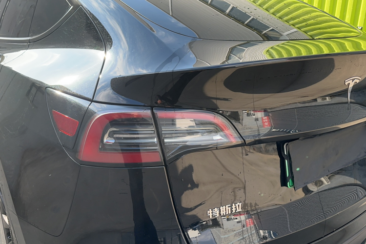 特斯拉 Model Y 2022款 改款 后轮驱动版车身外观6007