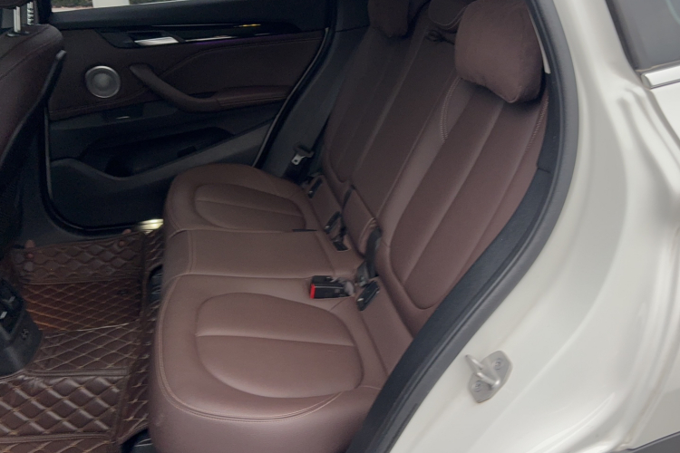 宝马X1 2021款 sDrive25Li 领先型中控内饰7004