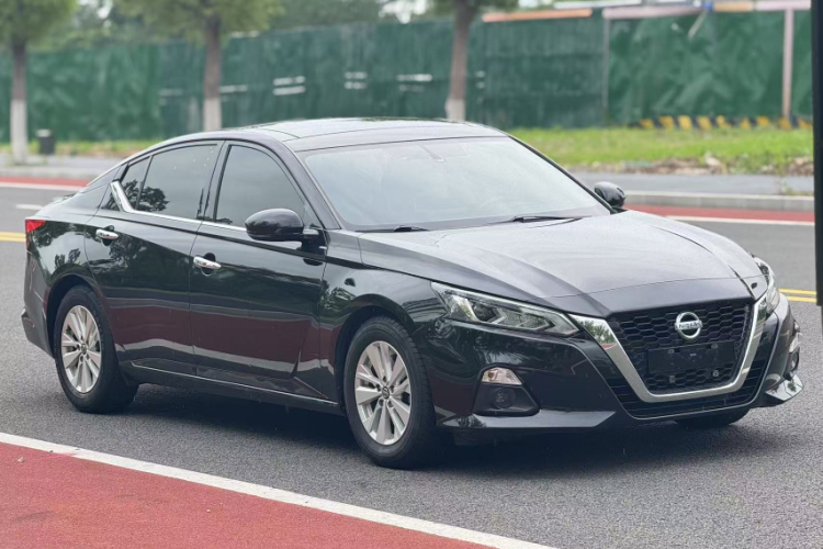 日产 天籁 2019款 2.0L XL 舒适版车身外观6002