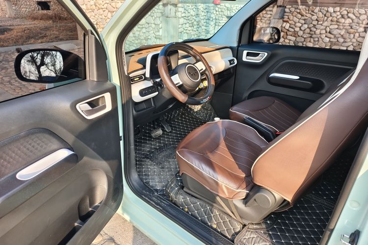 五菱汽车 宏光MINIEV 2024款 第三代 215km 青春版中控内饰7003