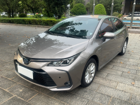 丰田 卡罗拉 2021款 双擎 1.8L E-CVT精英版