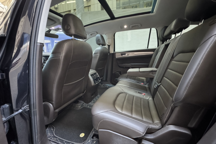 大众 途昂 2019款 330TSI 两驱豪华版 国VI中控内饰7003