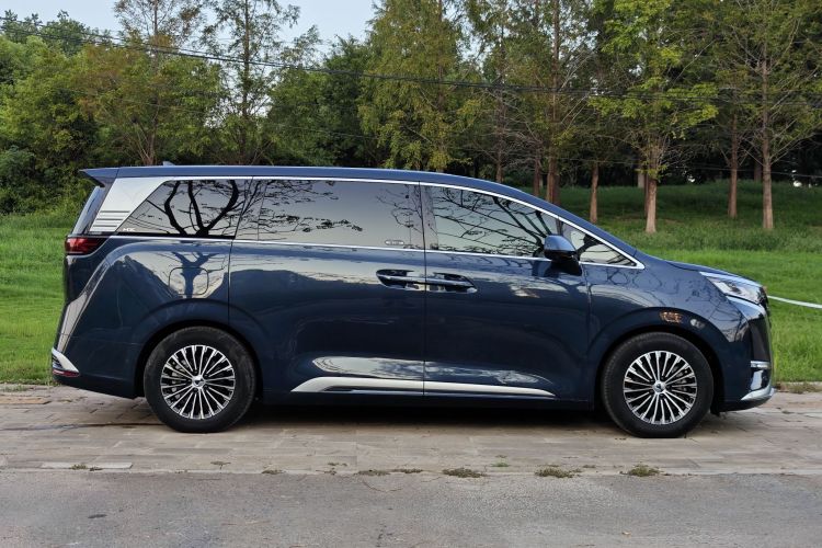 腾势D9 2024款 DM-i 980 四驱旗舰型车身外观6005