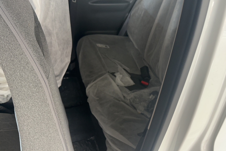 吉利银河 2024款 熊猫mini 200km 耐力熊中控内饰7003