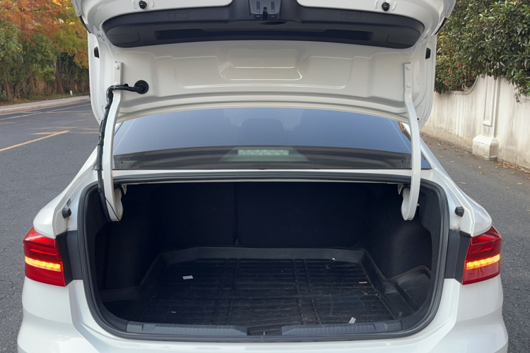 大众 朗逸 2018款 280TSI DSG舒适版 国V局部细节23