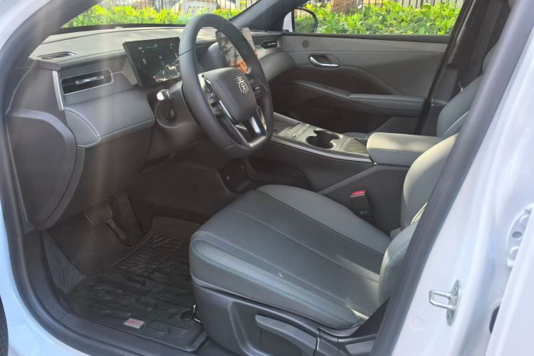 比亚迪 秦PLUS 2025款 DM-i 智驾版 128KM进取型车身外观6011