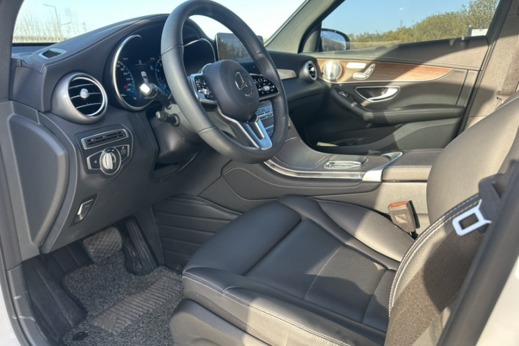 奔驰GLC 2020款 改款 GLC 300 L 4MATIC 豪华型中控内饰7003