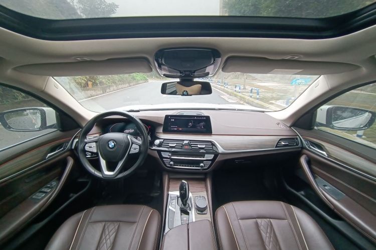 宝马5系 2020款 530Li 领先型 豪华套装中控内饰7006