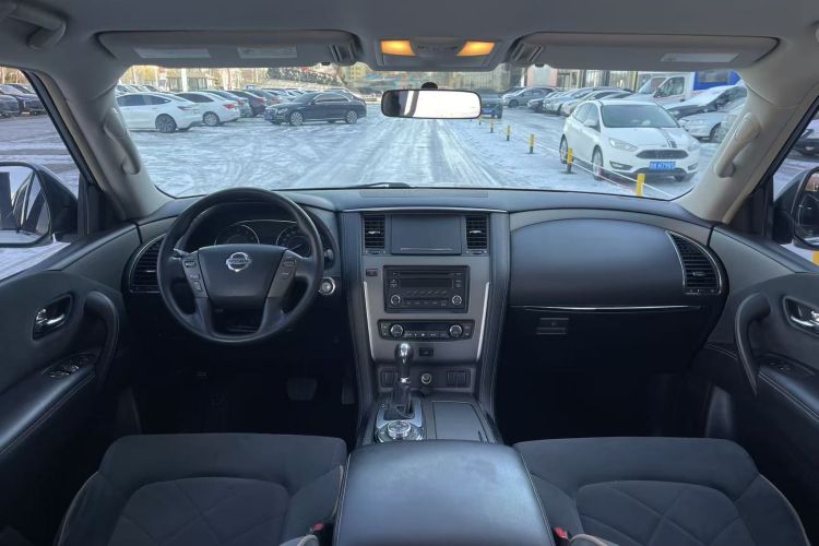 日产 途乐（平行进口）中控内饰7005