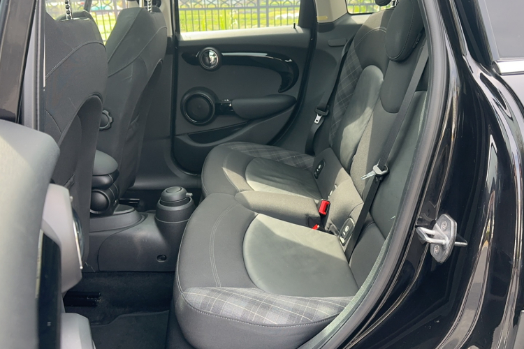 MINI 2016款 2.0T COOPER S 五门版中控内饰7007