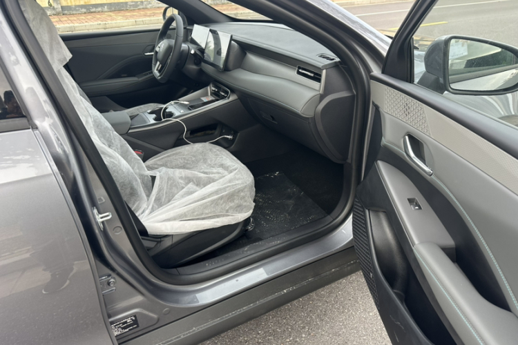 比亚迪 秦PLUS 2025款 DM-i 智驾版 128KM进取型局部细节41