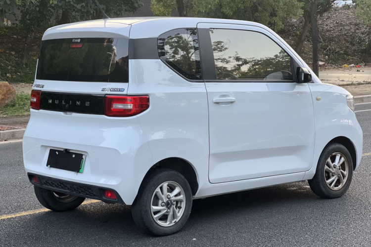 五菱汽车 宏光MINIEV 2020款 自在款 磷酸铁锂车身外观6006