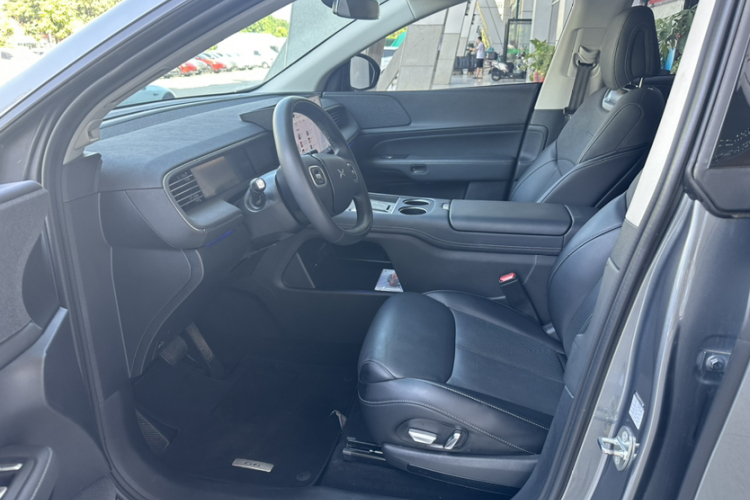 小鹏G6 2023款 580 长续航 Max中控内饰7003