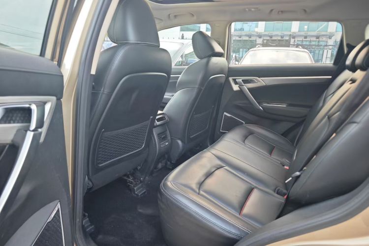 吉利汽车 博越 2018款 改款 1.8TD 自动两驱智联型4G互联版局部细节9011