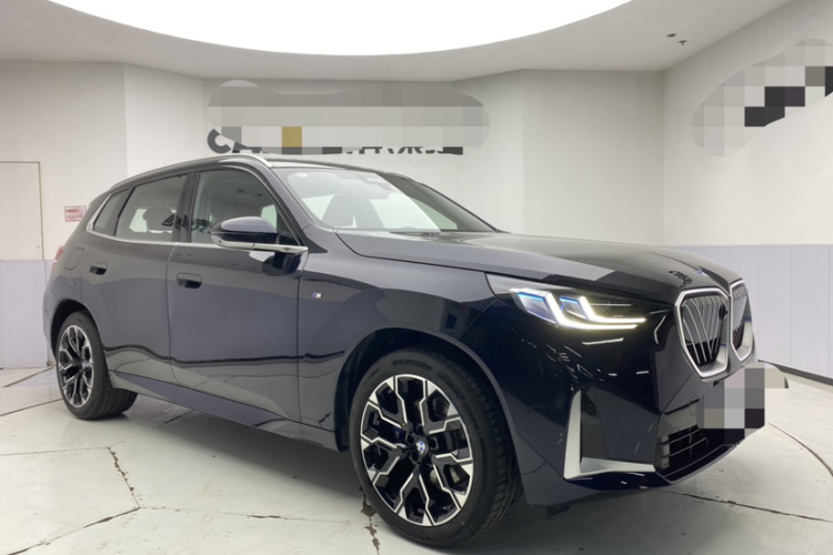 宝马X3 2025款 xDrive30L 尊享型 M运动套装车身外观6001
