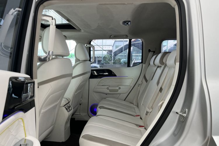 超境汽车 共创坦克300 2021款 2.0T 赛博坦克中控内饰7014