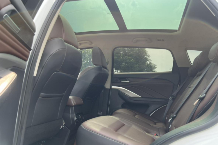 魏牌 VV6 2021款 2.0T 两驱智护+车身外观6005