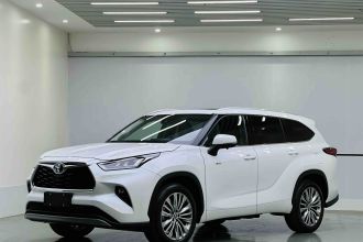 丰田 汉兰达 2024款 2.5L智能电混双擎四驱至尊版 7座