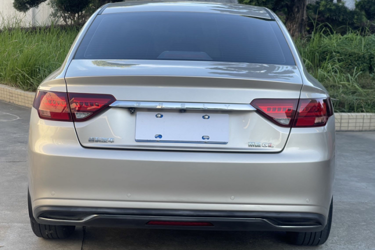 吉利汽车 帝豪GL 2021款 UP 1.4T CVT领曜型车身外观6006