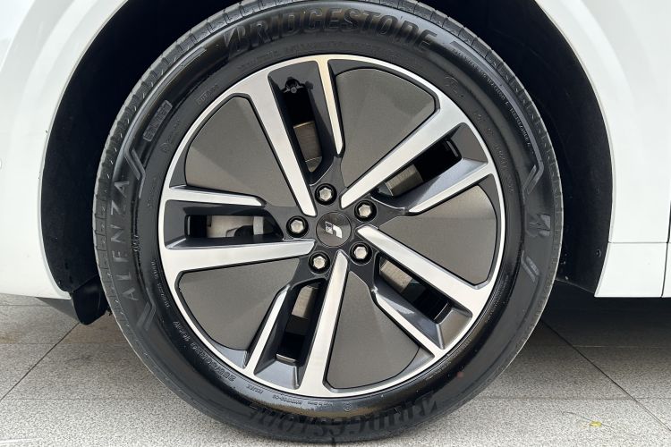 理想汽车 理想L6 2024款 Pro车身外观6005