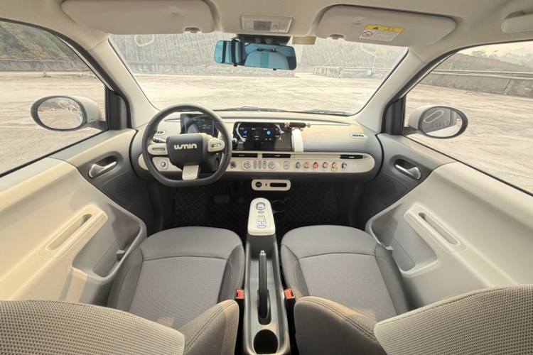 长安启源 长安Lumin 2022款 210km 香甜款中控内饰7006