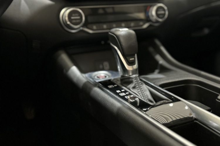 日产 轩逸 2021款 1.6L XL CVT悦享版中控内饰7015