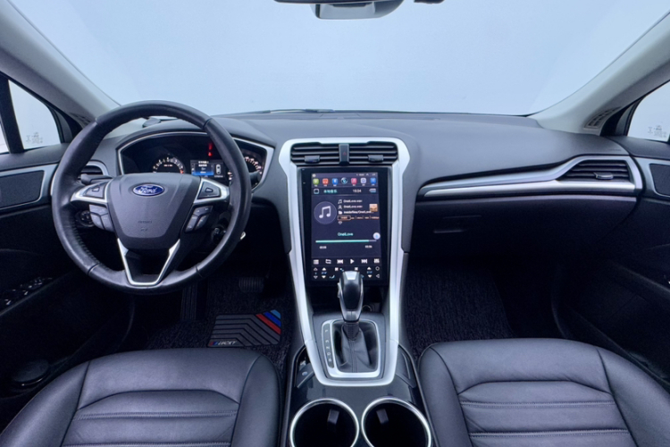 福特 蒙迪欧 2013款 1.5L GTDi180时尚型中控内饰7004